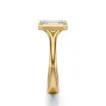 Pierścionek z diamentem w szlifie szmaragdowym SBPZ_071